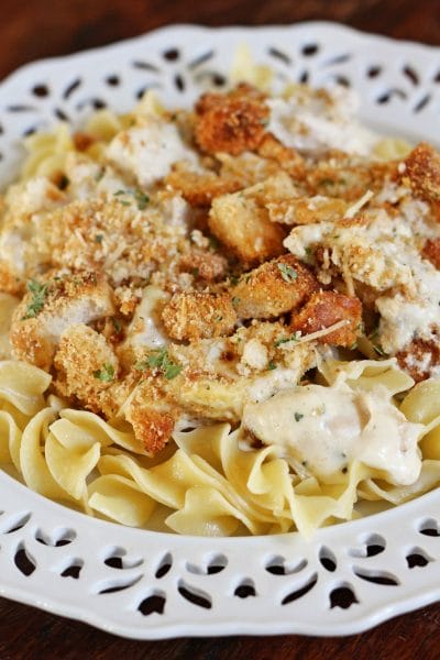 Garlic and Parmesan Chicken Casserole with Crouton Topping