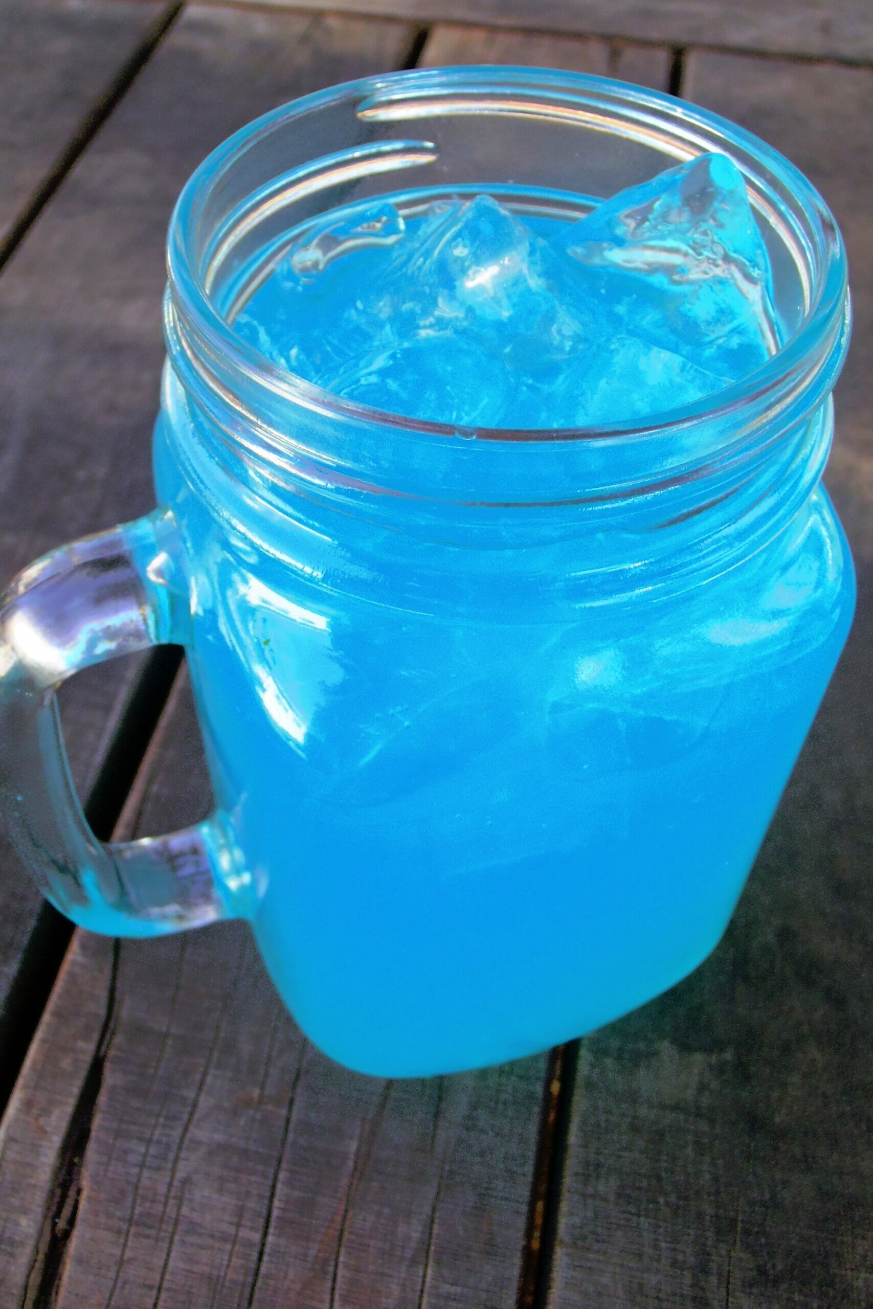 Blue Lemonade 'Tiffany' Punch