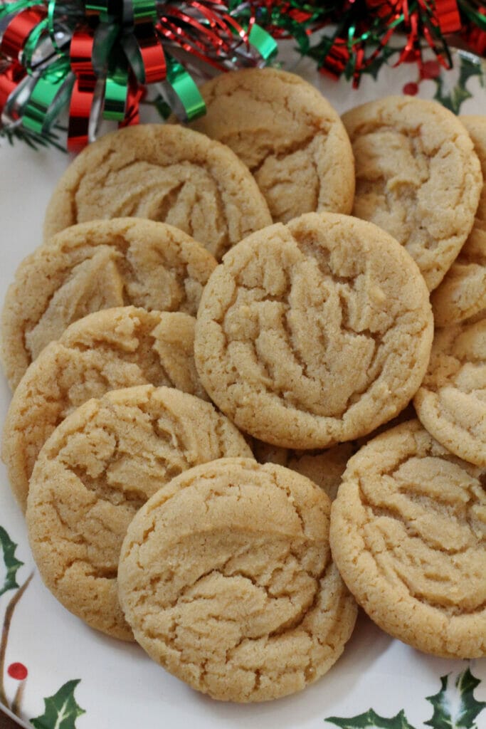 Soft & Chewy Rum Crinkle Cookies